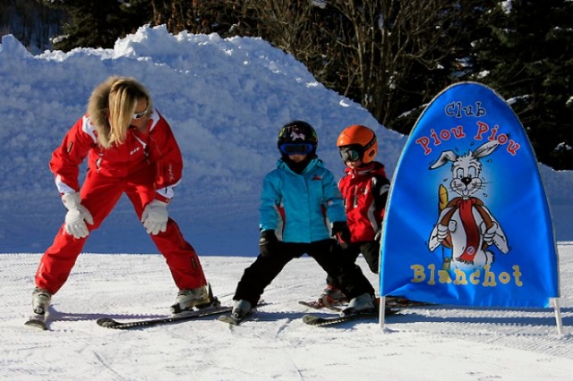  Esquí infantil en el club Piou Piou